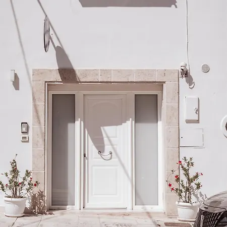 A L Tourist House - La Corte Di Cavuor *